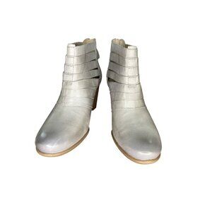 Josef Seibel "Bonnie" Grey Leather Cut Out Booties w/ Block Heel. Comfort. NWOB
